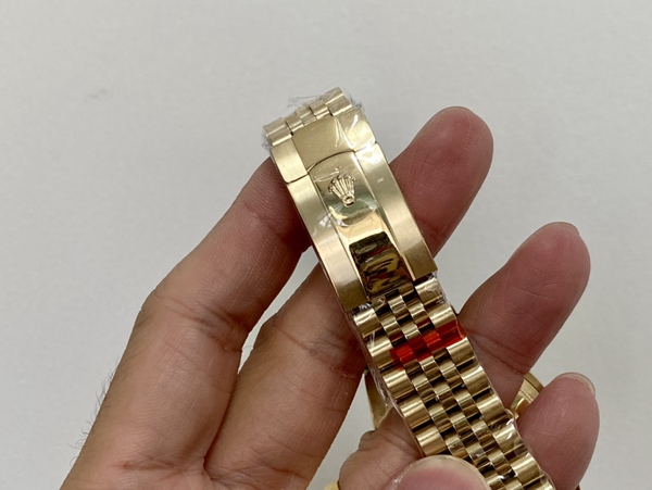 激安ロレックス着用イメージ